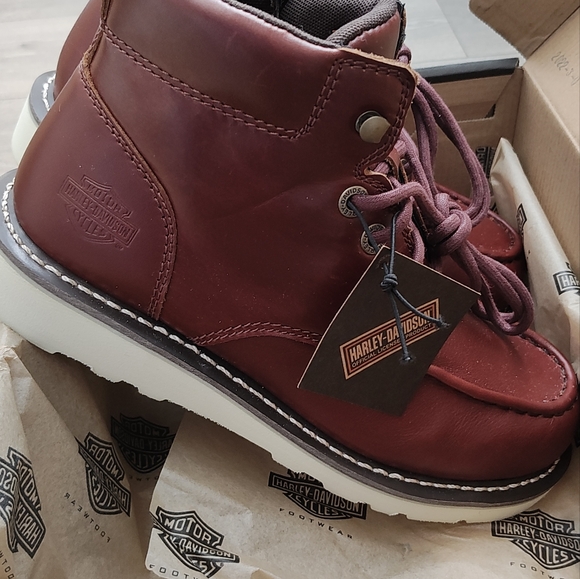 PRICE DROP!! Harley Davidson Womens size 8 Boots - Picture 2 of 9